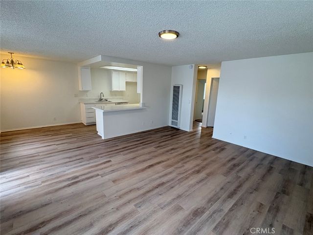 1210 S S. Sharon Circle 17, Anaheim, CA 92804