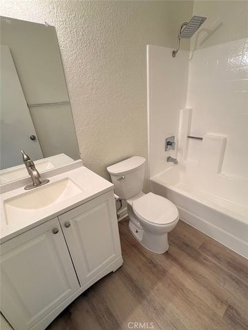 1210 S S. Sharon Circle 17, Anaheim, CA 92804
