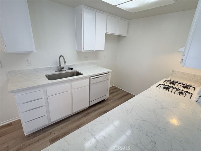 1210 S S. Sharon Circle 17, Anaheim, CA 92804