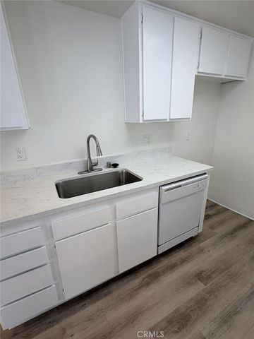 1210 S S. Sharon Circle 17, Anaheim, CA 92804