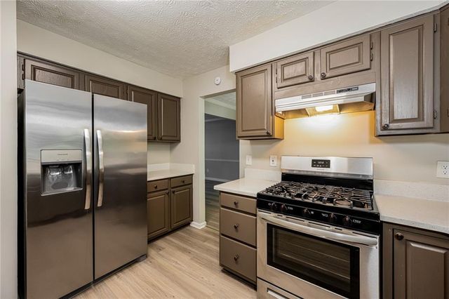 745 Mountain Oaks Parkway, Stone Mountain, GA 30087