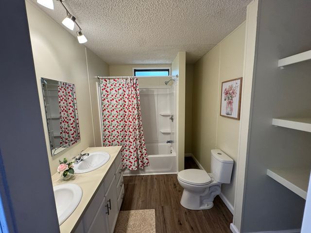 1045 Buckner Ridge Road, Bon Aqua, TN 37025