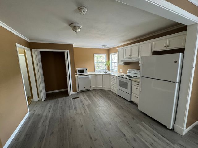 1045 Buckner Ridge Road, Bon Aqua, TN 37025