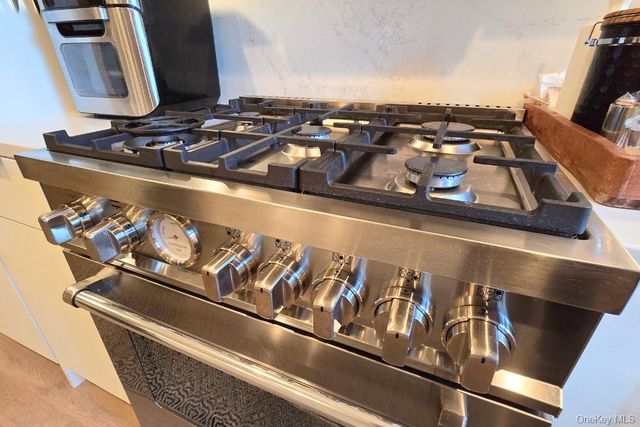 148-09 Northern Boulevard 2O, Flushing, NY 11354