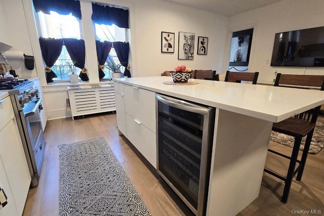 148-09 Northern Boulevard 2O, Flushing, NY 11354