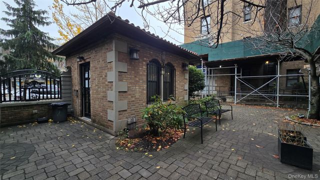 148-09 Northern Boulevard 2O, Flushing, NY 11354