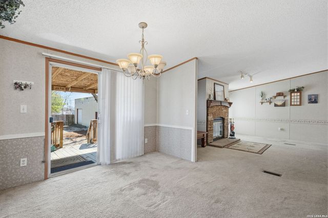 708 Mesquite, Jourdanton, TX 78026