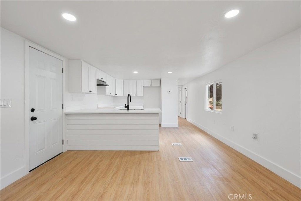 Image 13 of property listing at 5715 Santa Cruz, Atascadero, CA 93422