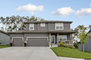 8630 N 177 Street, Bennington, NE 68007