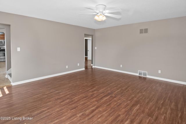 722 Old Bloomfield Rd, Bardstown, KY 40004