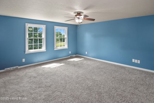 722 Old Bloomfield Rd, Bardstown, KY 40004