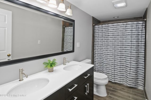 722 Old Bloomfield Rd, Bardstown, KY 40004