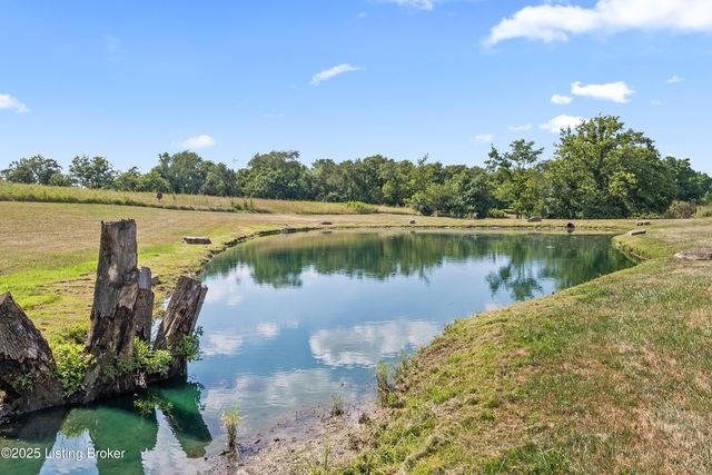 722 Old Bloomfield Rd, Bardstown, KY 40004