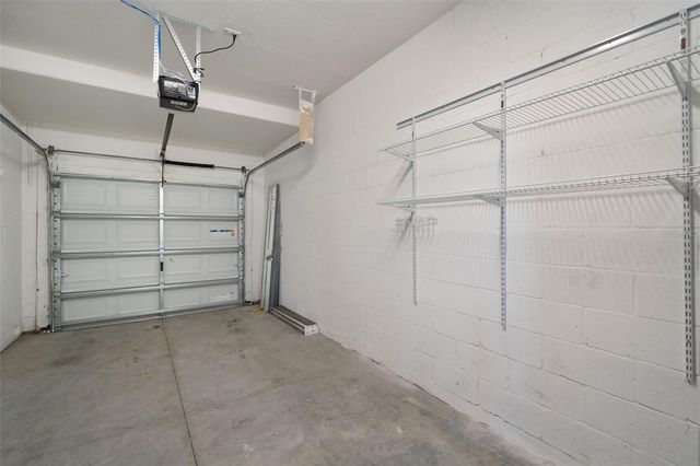 7678 GINGER LILY COURT, Tampa, FL 33619