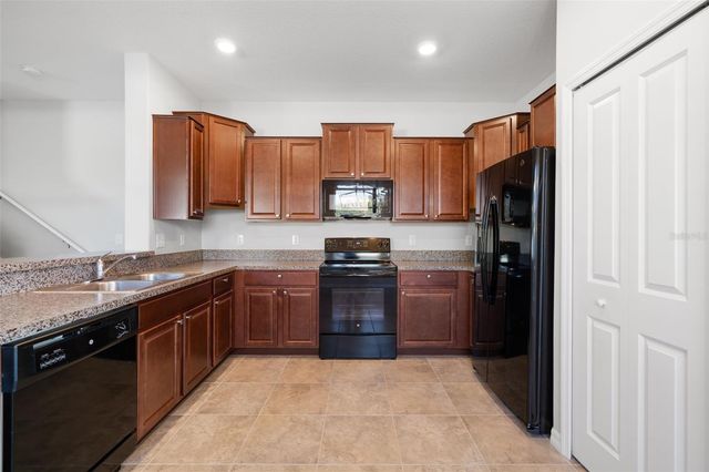 7678 GINGER LILY COURT, Tampa, FL 33619