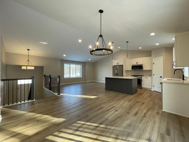 2141 Ponderosa Place SW, Rochester, MN 55902