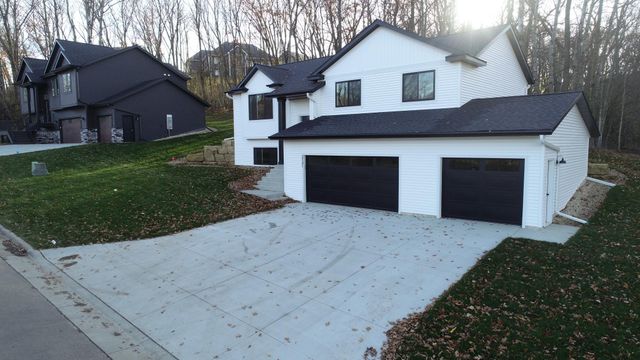 2141 Ponderosa Place SW, Rochester, MN 55902