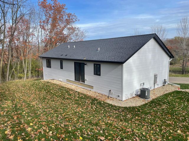 2141 Ponderosa Place SW, Rochester, MN 55902