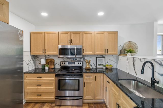 2402 Buchanan St, Nashville, TN 37208