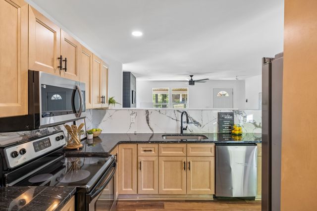 2402 Buchanan St, Nashville, TN 37208