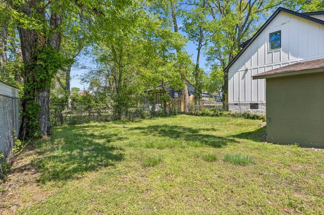 2402 Buchanan St, Nashville, TN 37208