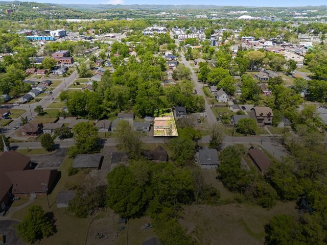 2402 Buchanan St, Nashville, TN 37208