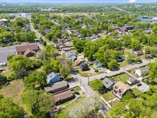 2402 Buchanan St, Nashville, TN 37208
