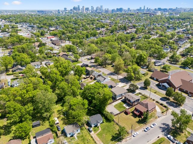 2402 Buchanan St, Nashville, TN 37208