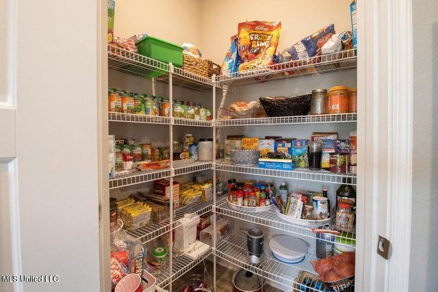 5126 Fairbury Way, D'iberville, MS 39540