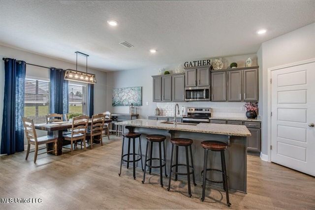 5126 Fairbury Way, D'iberville, MS 39540