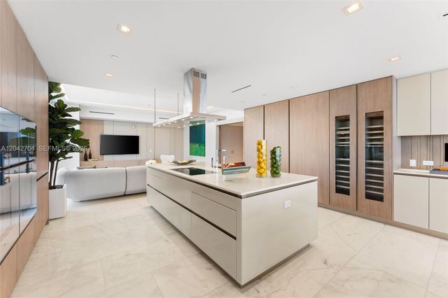 18501 Collins Avenue 400304, Sunny Isles Beach, FL 33160