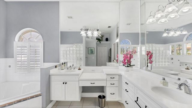 4627 BARRACUDA DRIVE, Bradenton, FL 34208