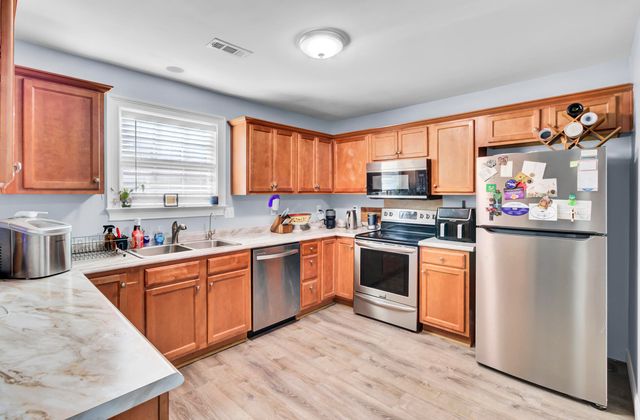 212 Tyner Trail, Summerville, SC 29486