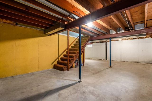 10128 W 86th Terrace, Overland Park, KS 66212