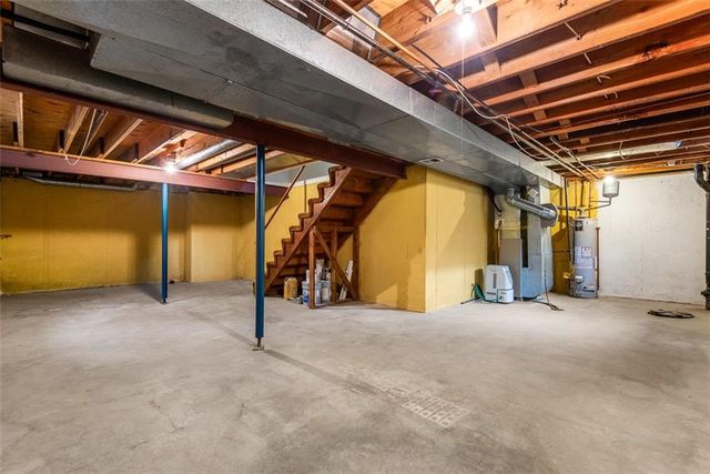 10128 W 86th Terrace, Overland Park, KS 66212