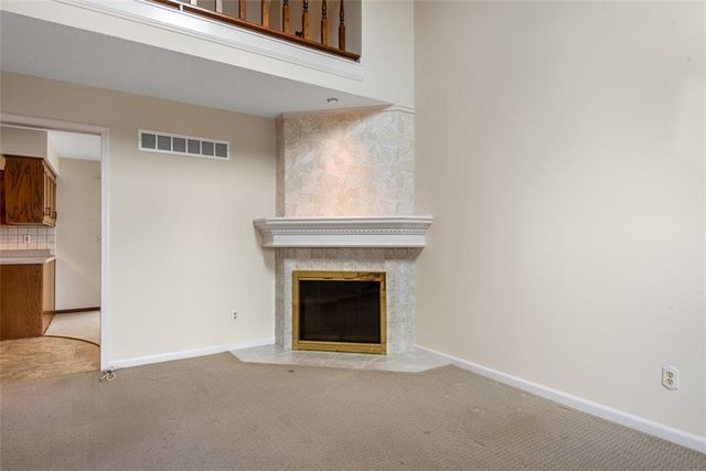 10128 W 86th Terrace, Overland Park, KS 66212