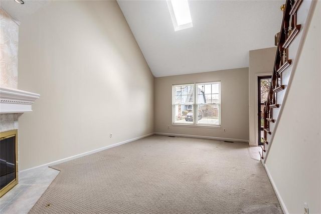 10128 W 86th Terrace, Overland Park, KS 66212