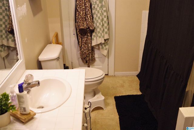 906 6TH AVENUE N, Clanton, AL 35045