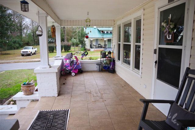 906 6TH AVENUE N, Clanton, AL 35045