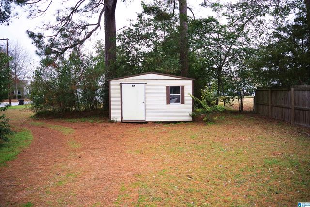906 6TH AVENUE N, Clanton, AL 35045