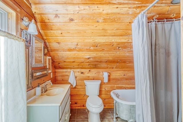 254 Western Avenue S, Saint Paul, MN 55102