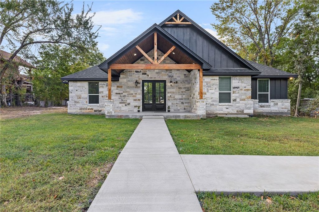 406 East Davis Street, Hearne, TX 77859 — photo 3