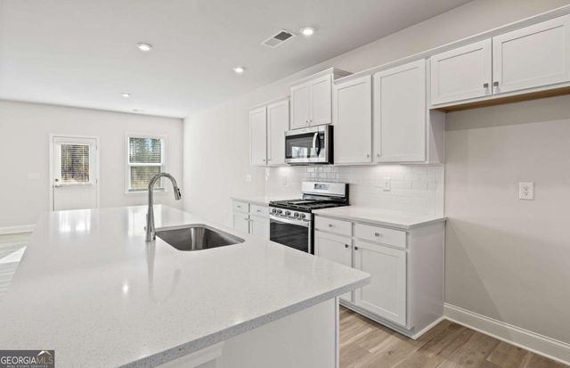 608 Vidalia Park Way, Mcdonough, GA 30252