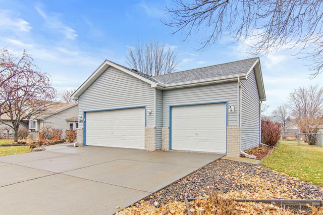 1677 124th Avenue NE, Blaine, MN 55449