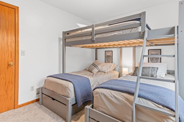 1677 124th Avenue NE, Blaine, MN 55449