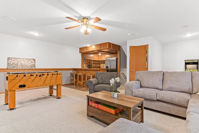 1677 124th Avenue NE, Blaine, MN 55449