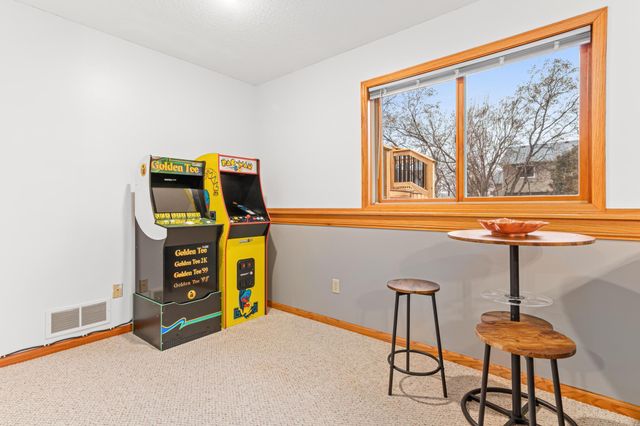 1677 124th Avenue NE, Blaine, MN 55449