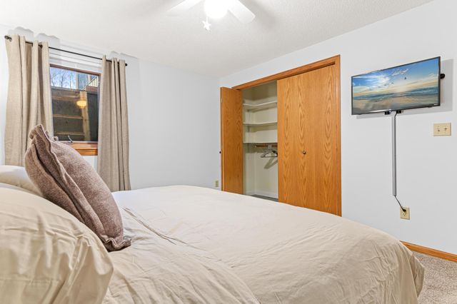 1677 124th Avenue NE, Blaine, MN 55449