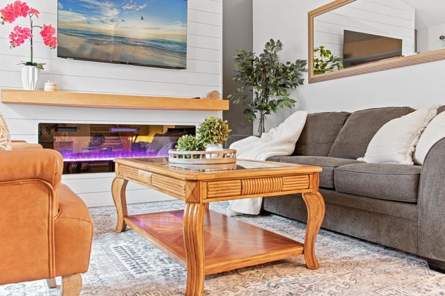 1677 124th Avenue NE, Blaine, MN 55449