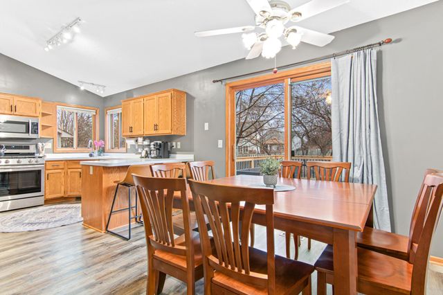 1677 124th Avenue NE, Blaine, MN 55449